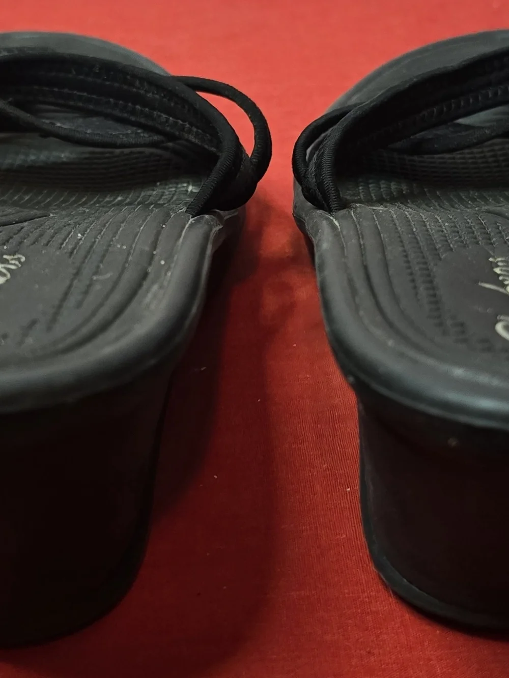 Skechers Women's Black Thong Wedge Sandals Comfort Slides Size 8
